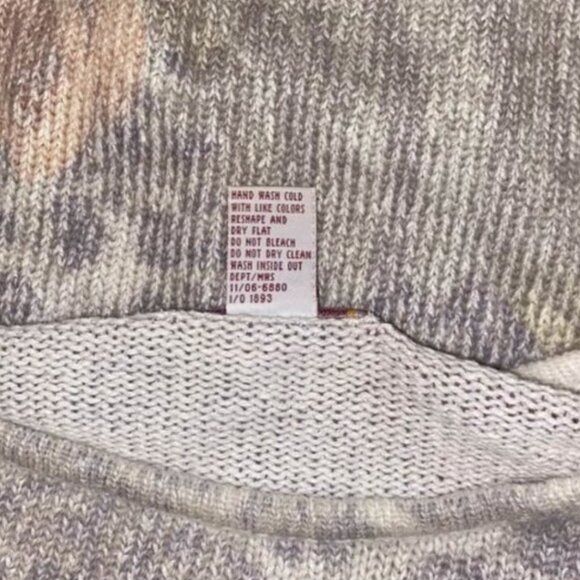 Vintage Sheridan Square Silk Angora Floral Sweater - Soft & Luxurious - Picture 8 of 10